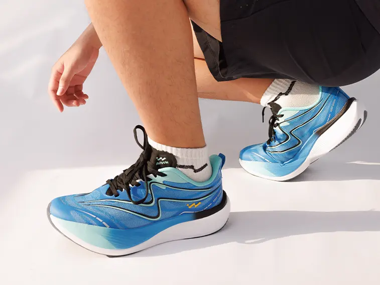   Giày Thể Thao Chạy Bộ Nam Aviwin Avirace Half Carbon Aqua Blue