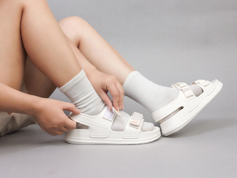 Dép Sandal thời trang quai ngang Aviwin SN Flow 1 - S001